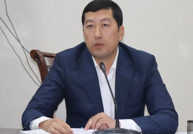 Apparat yig'ilishida muhim masalalar muhokama qilindi  Bugun 13 fevral kuni viloyat hokimi U.Qosimov rahbarligida videoselektor yig‘ilishi bo‘lib o‘tdi. Yig‘ilishdan so‘ng, tuman hokimi Abduqodir Donayev tomonidan kun tartibidagi masalalar muhokama qilindi. Yig‘ilishda sektor rahbarlari, hokimning sohalar bo‘yicha o‘rinbosarlari, apparat xodimlari hamda tumandagi aloqador tashkilot va korxona  rahbarlari ishtirok etdi.