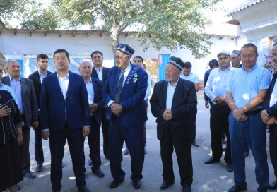 II darajali  “Mehnat faxriysi” ko‘krak nishoni topshirildi.